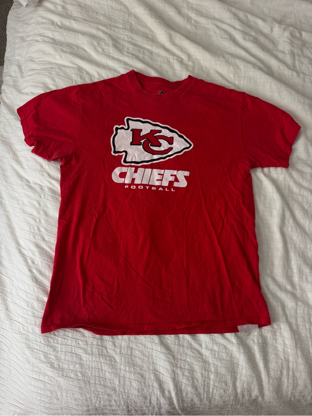 Red Kansas City Chiefs Logo T-Shirt